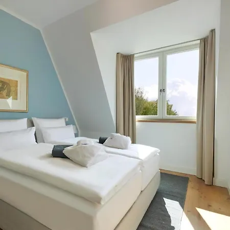Strandnahe Meerselig Mit Balkon Sellin (Rugen)
